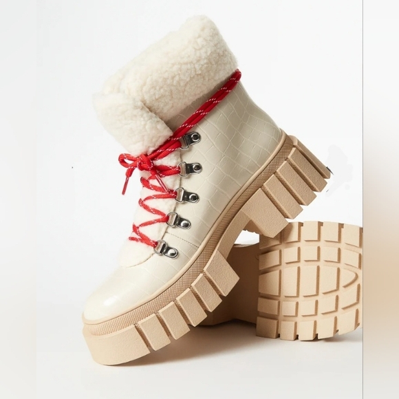 Leigh Lace-Up Bootie 8.5 MSRP $66.95 - Picture 3 of 10